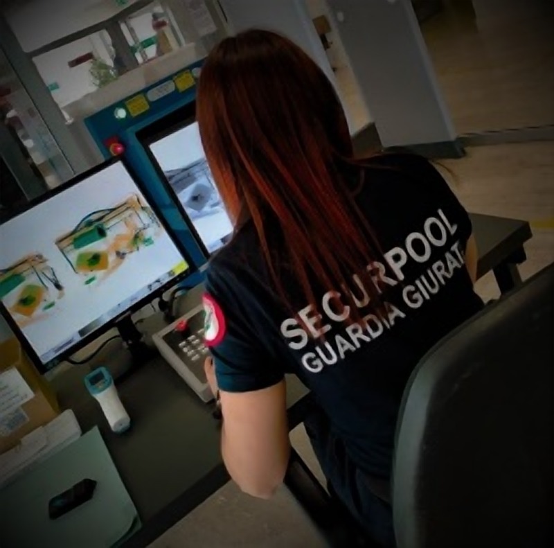 Addetto Securpool ai servizi fiduciari e di portierato